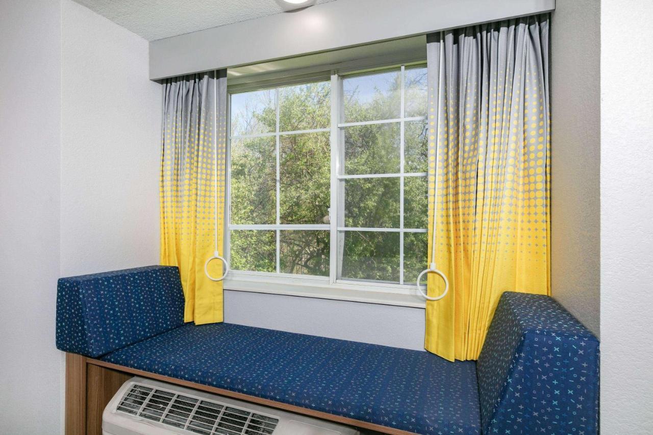 Microtel Inn By Wyndham Beckley Buitenkant foto