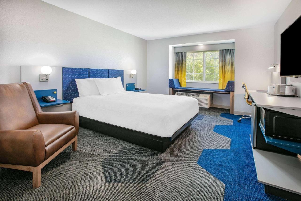 Microtel Inn By Wyndham Beckley Buitenkant foto