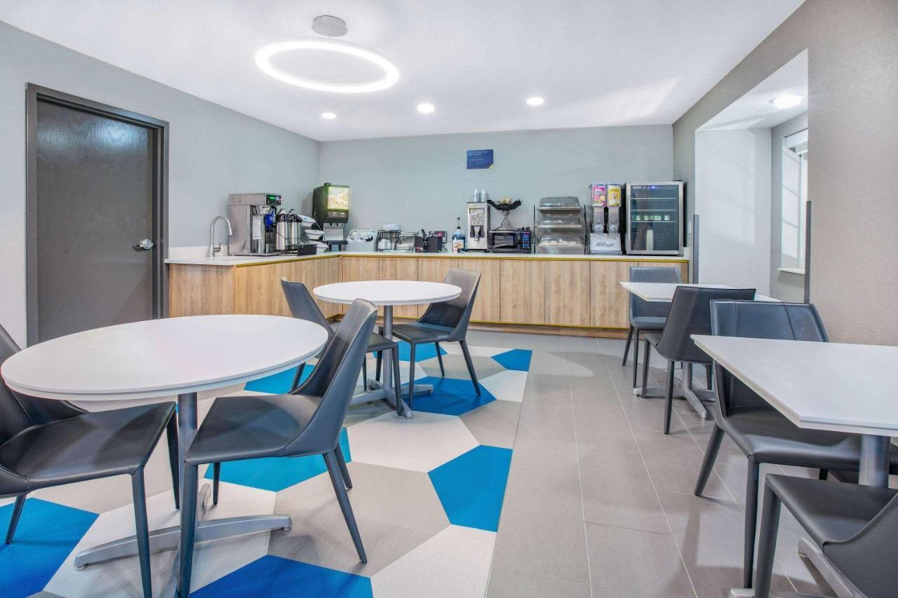 Microtel Inn By Wyndham Beckley Buitenkant foto